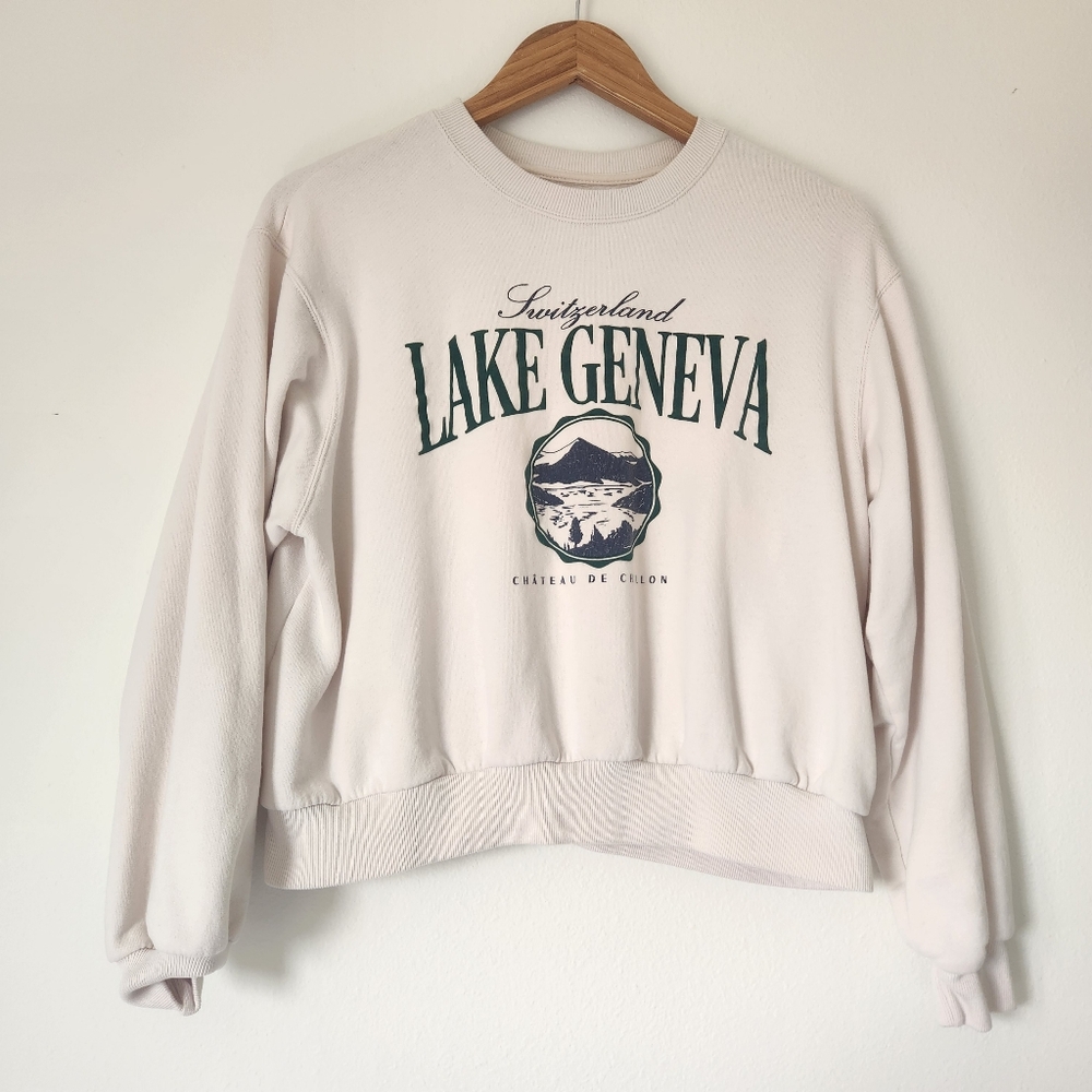 Lake Geneva Graphic Sweatshirt